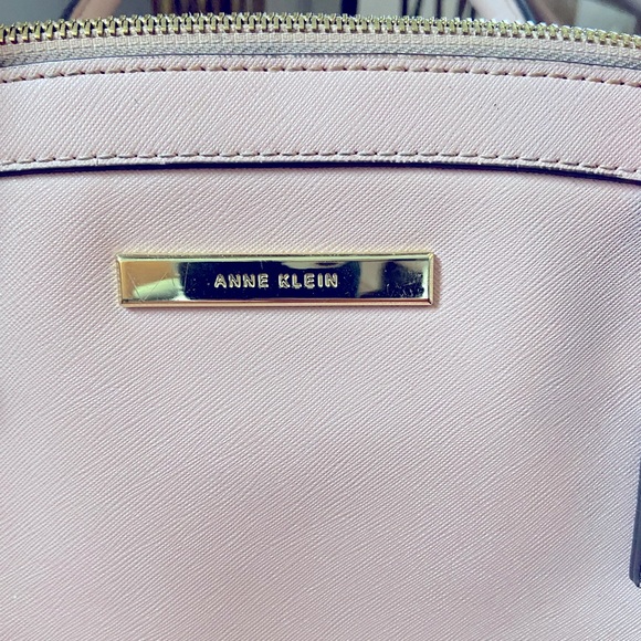 Baby Pink Anne Klein Purse - Picture 2 of 3